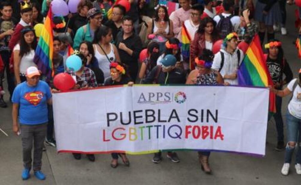 Realizan marcha del orgullo LGBTTTI 2018 en Puebla