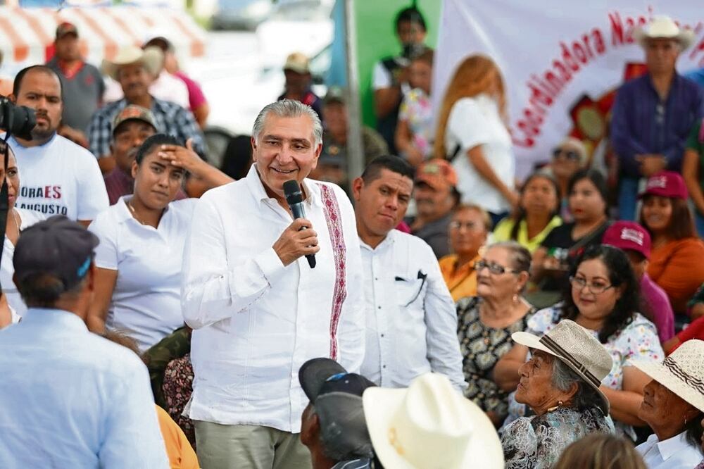 Adán Augusto López se comunicó con el gobernador Américo Villarreal para quejarse de bloqueo a su campaña.