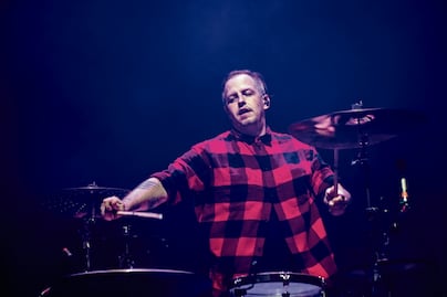 "Cancelen su celular", dice Molotov ante censura