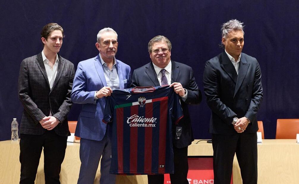 "Piojo" Herrera inicia su tercera etapa con el Atlante / Foto: Cortesía Atlante