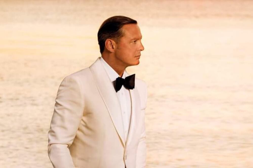 Luis Miguel podría verse limitado sobre el escenario a causa de la tinnitus. Foto: Facebook Luis Miguel