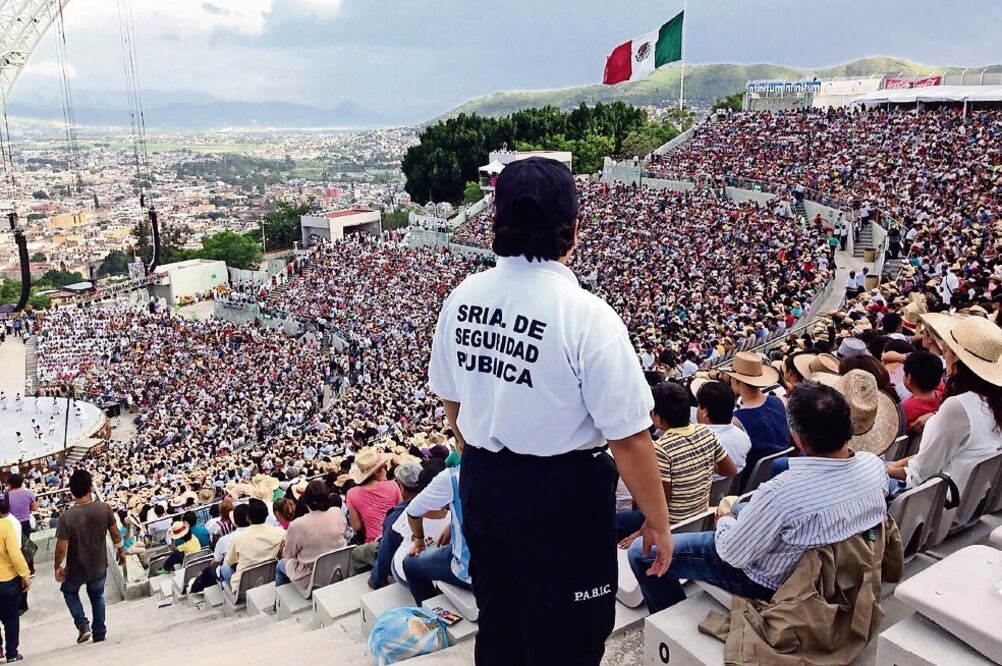 La Coordinadora exhortó al magisterio disidente a participar en su propia Guelaguetza, que se llevará a cabo este 25 de julio en el recién construido estadio de futbol del Instituto Tecnológico de Oaxaca (NOTIMEX)