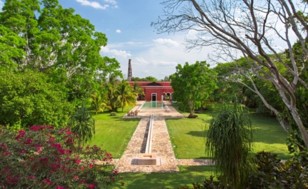 8 hoteles, haciendas y glampings que tienen su propio cenote