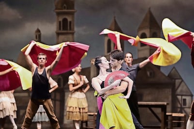 El folclor español colorea escenario del Cervantino