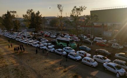 Taxistas colapsan Avenida Central; protestan contra Uber