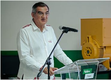 Veloces deslindes morenistas de abogado de El Mayo