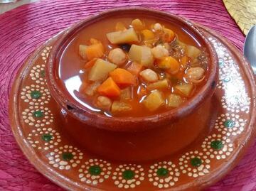 Conoce el caldo de zorra, una receta típica de Guanajuato