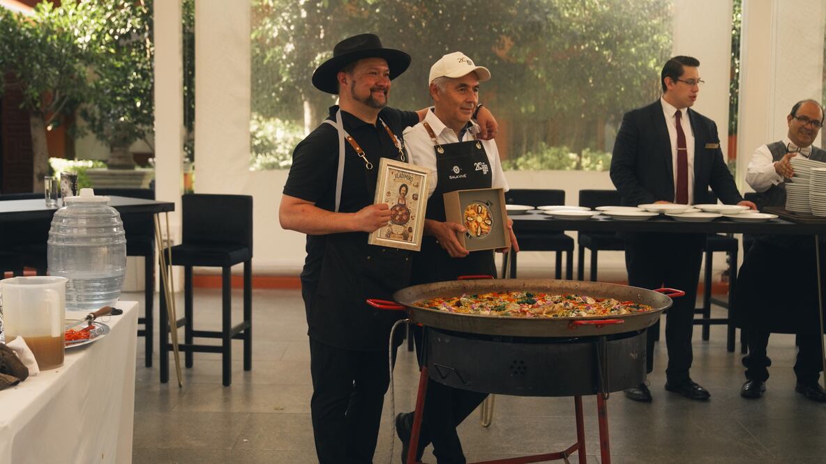 El chef Froilán Mújica busca conquistar la World Paella Day CUP . Foto: Cortesía Fundación Visit Valencia