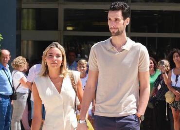 Sergio Rico abandonó el hospital después de 82 días de sufrir un accidente con un caballo