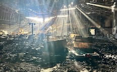 Peritos inician inspecciones y dictamen por incendio en plaza comercial de Los Mochis; brindan atención a cerca de 60 locatarios  