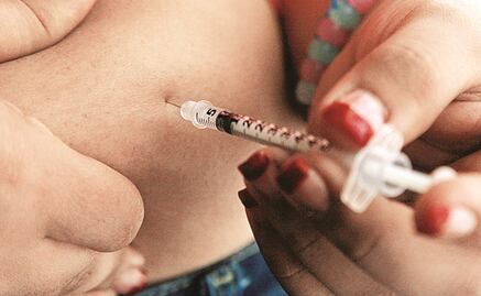 Insulina aumenta riesgo de fracturas óseas en pacientes 