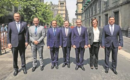 Gobierno alista compra de vacunas para menores de 15 años