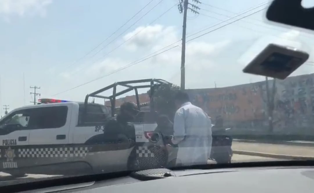 Policía Estatal de Veracruz detiene a Manuel Velasco. FOTO: Especial