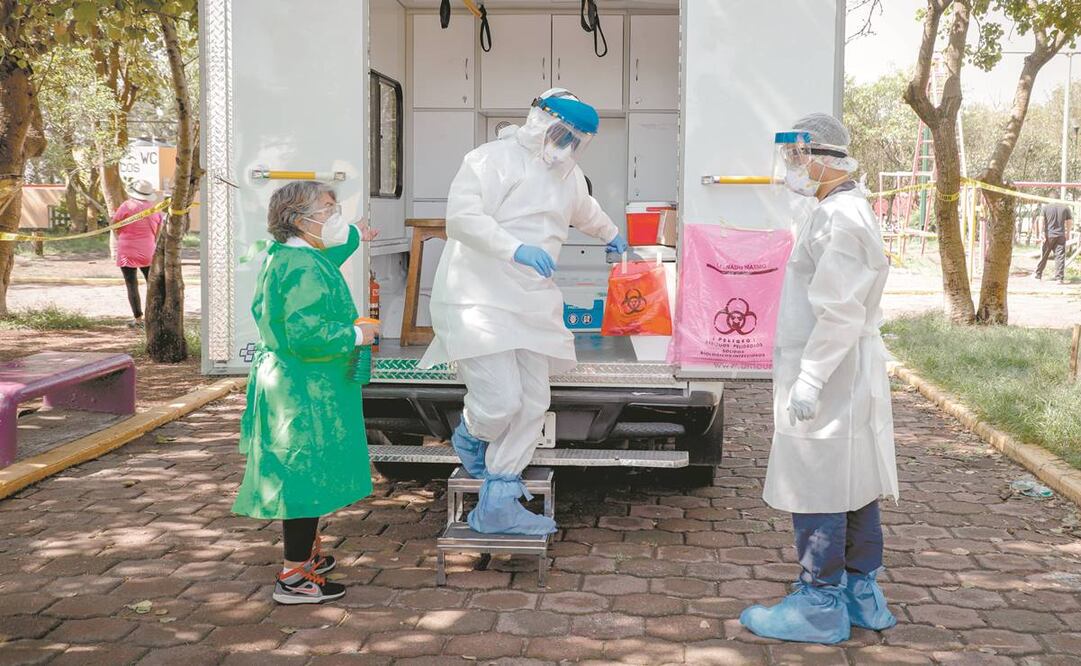 La Secretaría de Salud ha emitido recomendaciones para la ciudadanía sobre el uso de cubrebocas en los espacios públicos y ha realizado campañas de vigilancia epidemiológica. Foto: ARCHIVO EL UNIVERSAL
