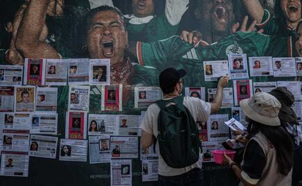 A 33 días del Mundial, colectivos colocan fichas de personas desaparecidas en inmediaciones del Estadio Banorte; buscan visibilizar los casos 