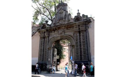 ¿Visitarás iglesias? Conoce la más antigua, la más pequeña y la que sufrió un bombardeo en la Ciudad de México