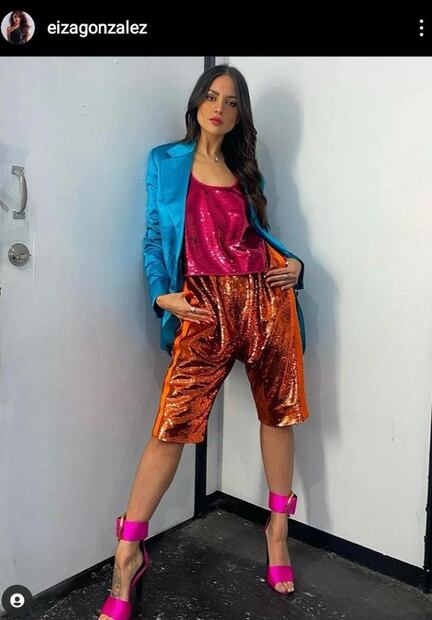 Eiza González nos muestra cómo llevar un total look de lentejuelas