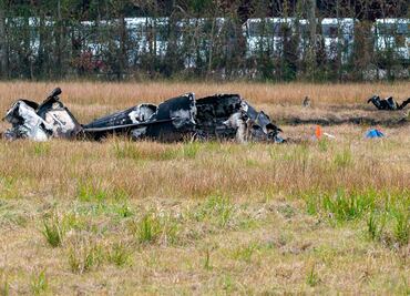 Accidente de avioneta en oficina postal en Luisiana deja 5 muertos