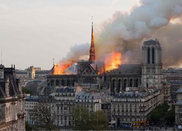 Demandan a autoridades por contaminación de plomo tras el incendio de Notre Dame