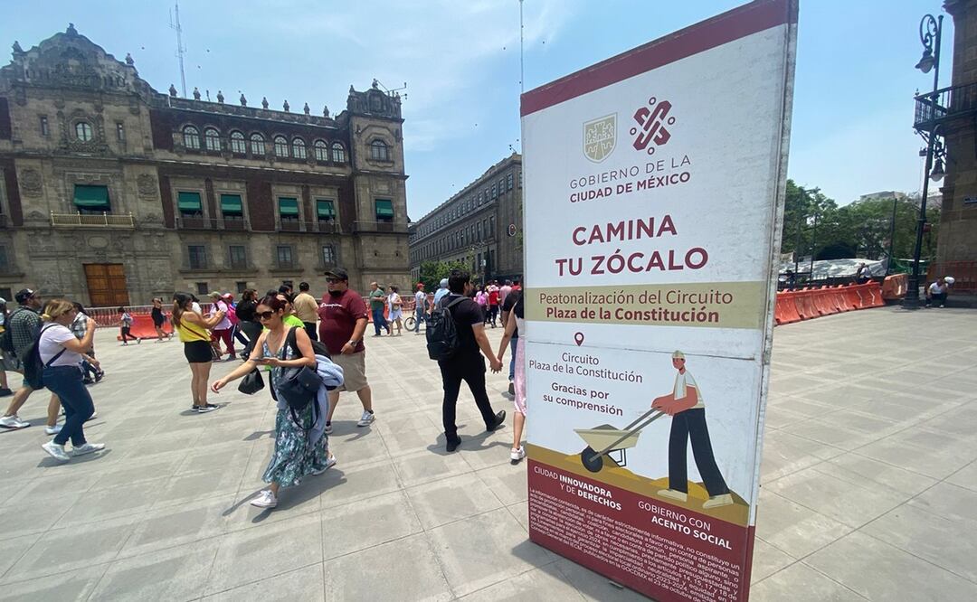Batres asegura que "obras de peatonalización del Zócalo capitalino estarán terminadas en mayo". Foto: Alberto Acosta