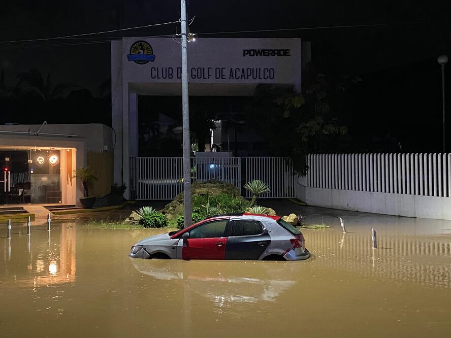 Se detienen lluvias tras cinco días de precipitaciones torrenciales por el Huracán John. Foto: de Valente Rosas. El Universal