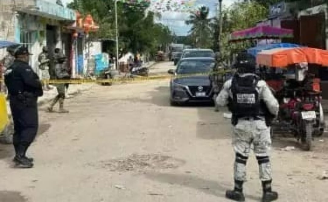 Detienen a cinco presuntos narcomenudistas en Kanasín, Yucatán; FGR encabeza operativo con fuerzas federales.
Foto: Especial.