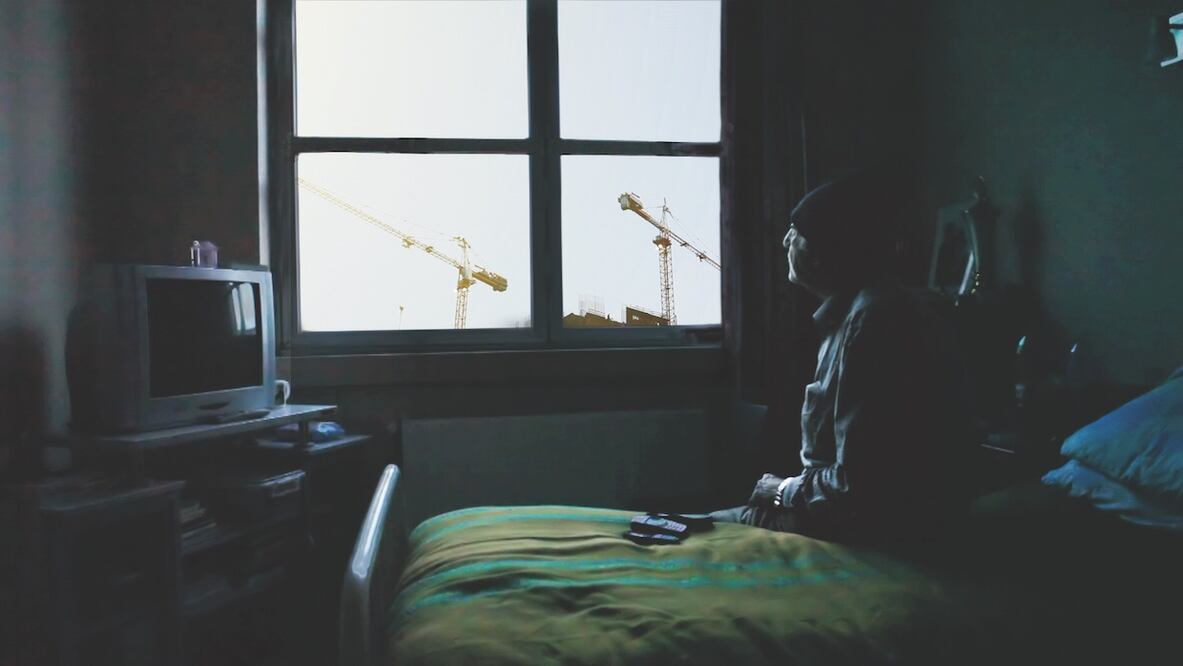 Una constelación distante, o la proximidad de los contrastes