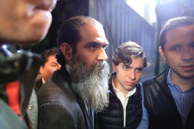 Padrés sale del Reclusorio Oriente sin dar declaraciones