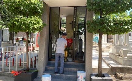 Ante cierre por Día de Muertos, familias anticipan visita a panteones en Sinaloa