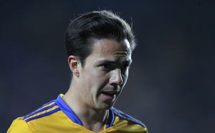 Sebastián Córdova es abucheado por la afición de Tigres en su debut en el Volcán