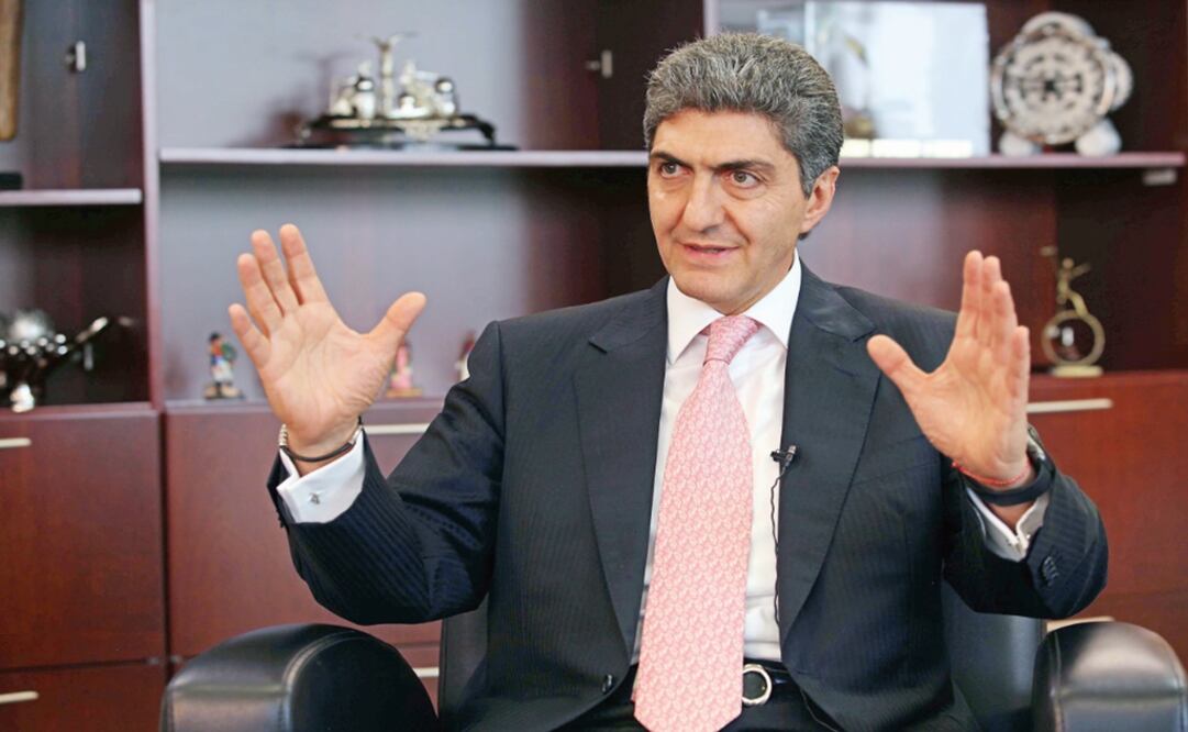 Dan posesión a Nemer como nuevo titular de Profeco