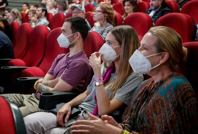 ¡Vamos al cine! Pero de lejos y sanitizados