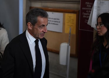 Inicia juicio en apelación por corrupción contra expresidente Nicolas Sarkozy en Francia