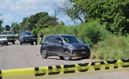 Hallan restos humanos en vehículo abandonado en Navolato; caso quedó a cargo de la FGE