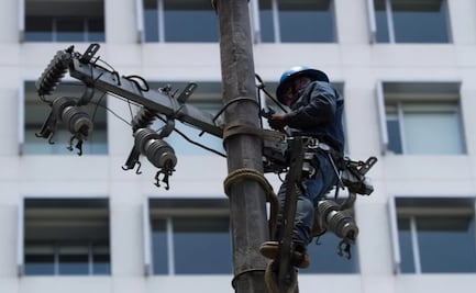 Tras sismo, CFE restablece suministro eléctrico en Edomex y CDMX 