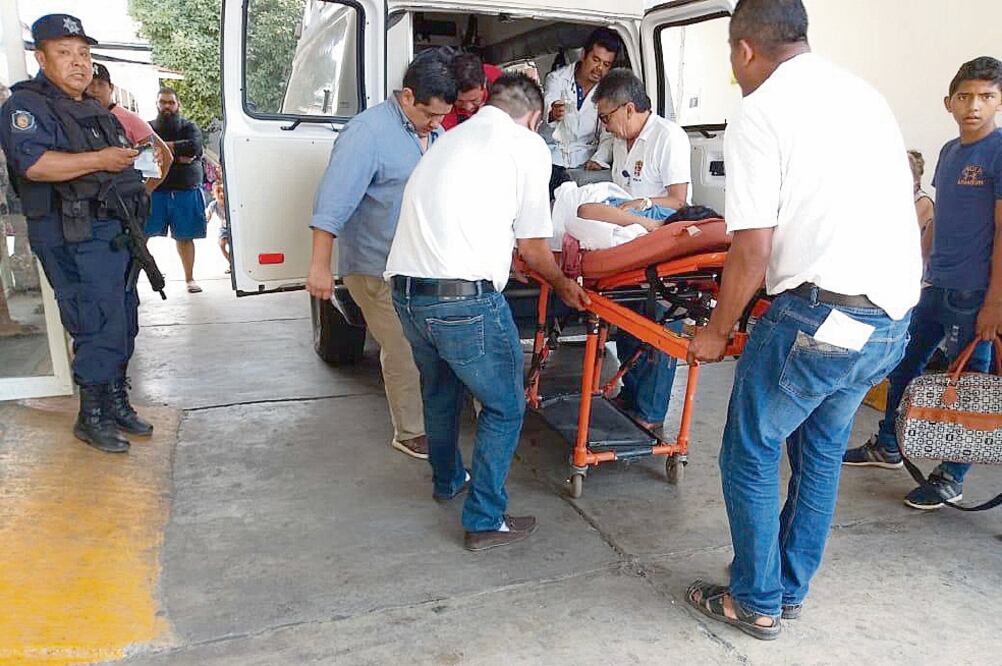 Lesionan a menor. El enfrentamiento entre el grupo delictivo y pobladores dejó lesionada a una menor de 11 años. (ESPECIAL)