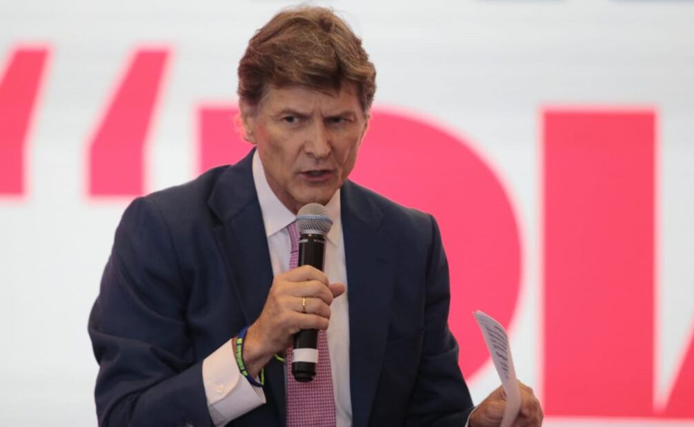 Intervención de Enrique De la Madrid en Foto Diálogos. Foto: Gabriel Pano/ EL UNIVERSAL