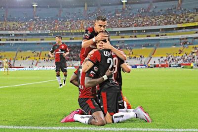 Atlas recupera terreno y hunde a Sinaloa