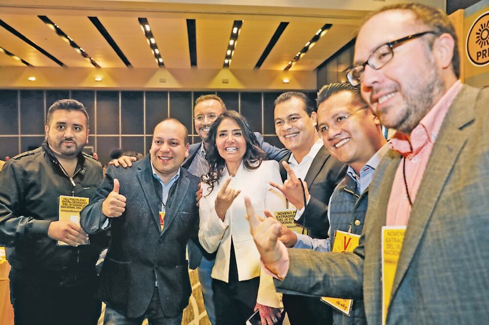 En un Consejo Nacional acalorado, el PRD aprobó iniciar la construcción de un FAD abierto a fuerzas políticas de izquierda y derecha, como PAN y MC (IRVIN OLIVARES. EL UNIVERSAL)