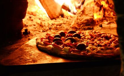 Si eres fan de la pizza (y de hornearla), este libro especializado te interesa