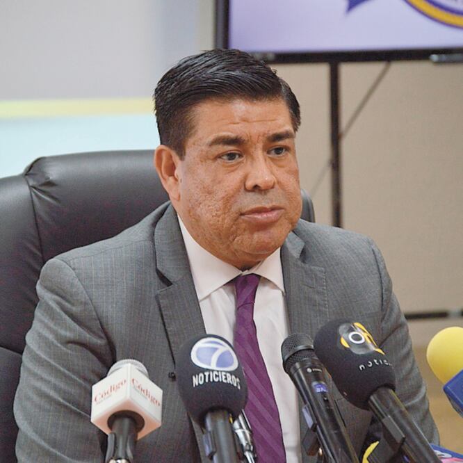 Co nferencia. El vicefiscal, Aarón Edmundo Castro Sánchez, dijo que se ignora el móvil del feminicidio. ESPECIAL