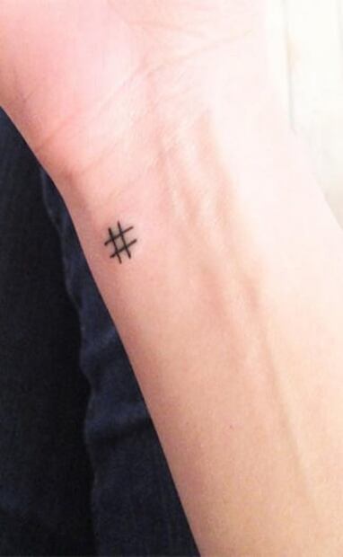 Tattoos súper discretos que puedes hacerte esta temporada 