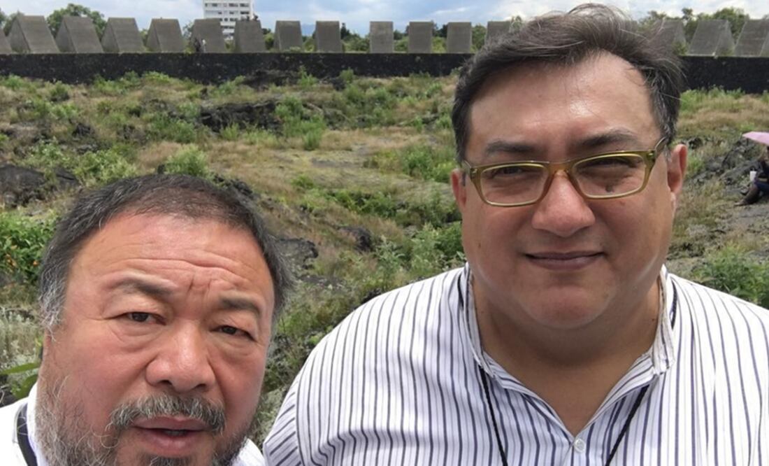 El artista chino subió una foto a Instagram donde se encuentra acompañado por Cuauhtémoc Medina. (FOTO: Tomada de Instagram)