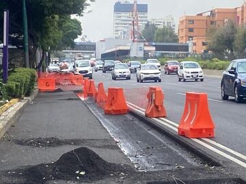 Obras de ciclovía en Calzada de Tlalpan generan caos por falta de señalización y espacio