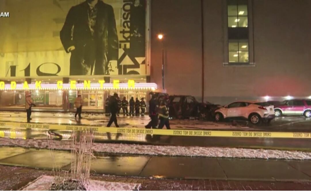 Un vehículo Ford Expedition chocó contra un Mitsubishi Outlander que abandonaba el aparcamiento de la sala de conciertos Kodak Center de Rochester. Foto: AP