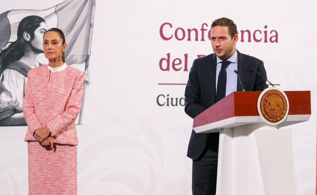 El subsecretario de Integración y Desarrollo del Sector Salud, Eduardo Clark, en la mañanera de este 4 de febrero del 2025. Foto: Axel Sánchez/ EL UNIVERSAL