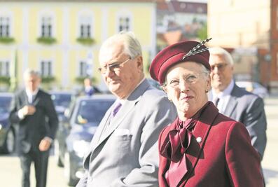 Margarita II de Dinamarca, primera reina en vacunarse contra el Covid-19