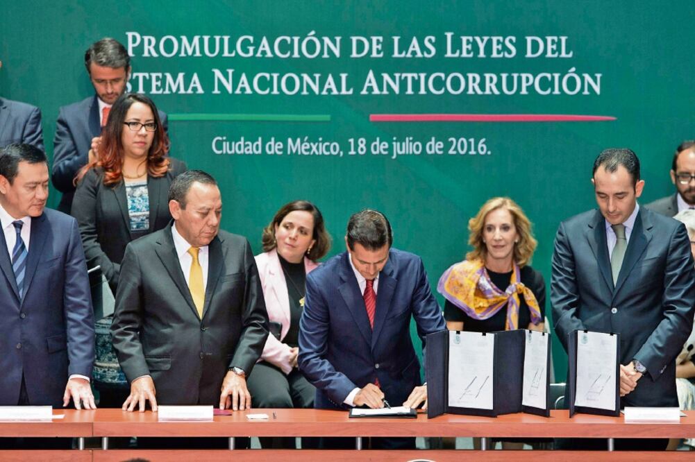El presidente Enrique Peña Nieto, durante la promulgación del Sistema Nacional Anticorrupción en el Patio de Honor de Palacio Nacional (PRESIDENCIA)