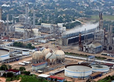 Invierte Pemex 47% más en refinerías