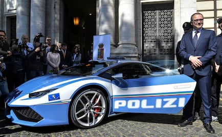 Policía italiana atraviesa el país en un Lamborghini para entregar dos riñones